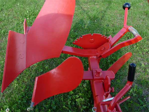 einachsschlepper-honda-f560-inkl-winkeldrehpflug-kokotech-_6