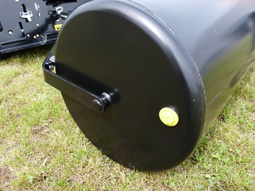 anbaugeraete-rasentraktor-rasenwalzen-rasen-gartenwalze-mit-anhaengekupplung-und-handfuehrung-kokotech-_3