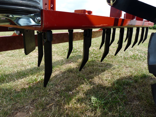 anbaugeraete-traktoren-reitplatzplaner-150-cm-kokotech-_4