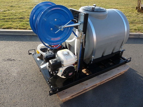 Aufbauspritze mit 300 Liter Tank
