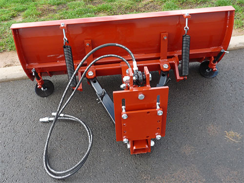 anbaugeraete-traktoren-schneeschilder-universalmontage-universal-federklappen-schneeraeumschild-150-cm-kokotech-_4