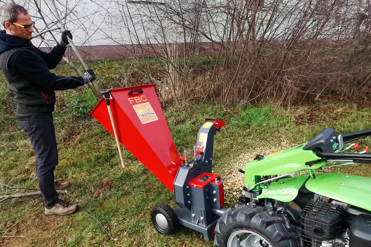 holzhaecksler-einachser-01 Holzhäcksler MGM Lampacrescia für Einachser