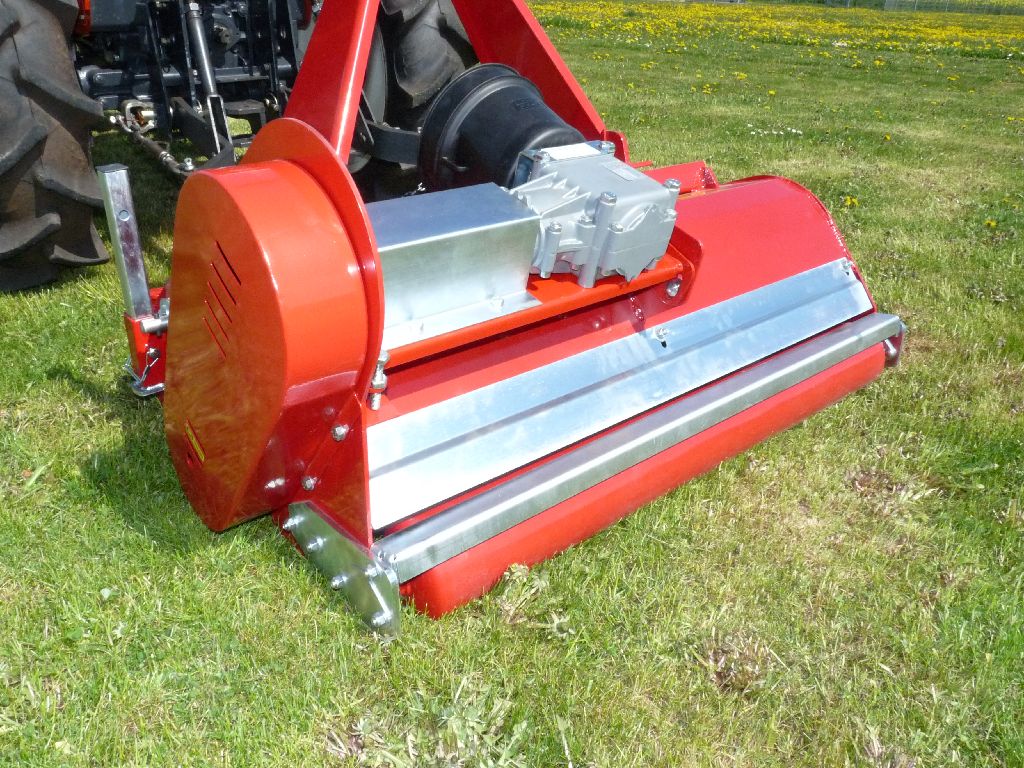 Die Bilder zeigen den 100cm breiten Mulcher