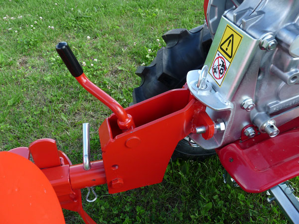 einachsschlepper-honda-f560-inkl-winkeldrehpflug-kokotech-_5
