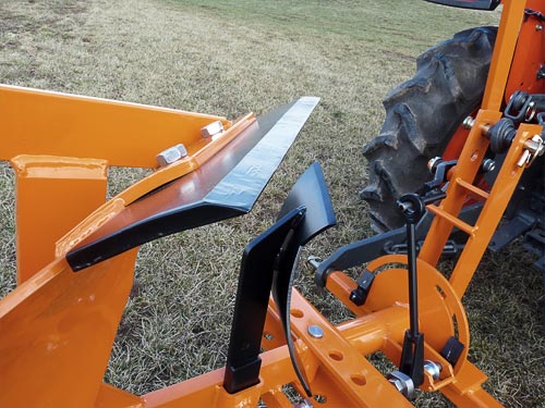 anbaugeraete-traktoren-pfluege-drehpfluege-einschar-drehpflug-20-cm-mit-rad-kokotech-_5