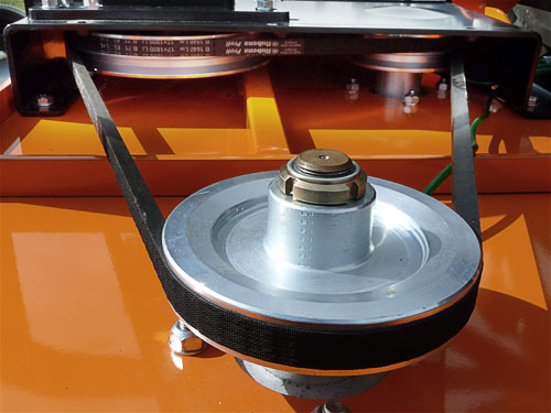 anbaugeraete-traktoren-sichelmaehwerke-sichelmaehwerk-heck-xr-prm-215-hecksichelmaehwerk-heckauswurf-cm-_10