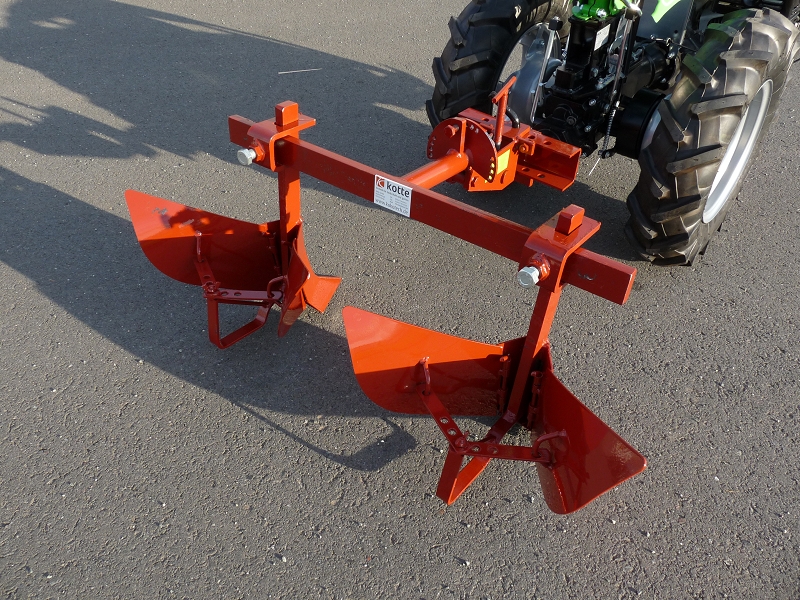 anbaugeraete-einachser-haeufelgeraete-haeufelgeraet-zweireihig-fuer-kokotech-_2