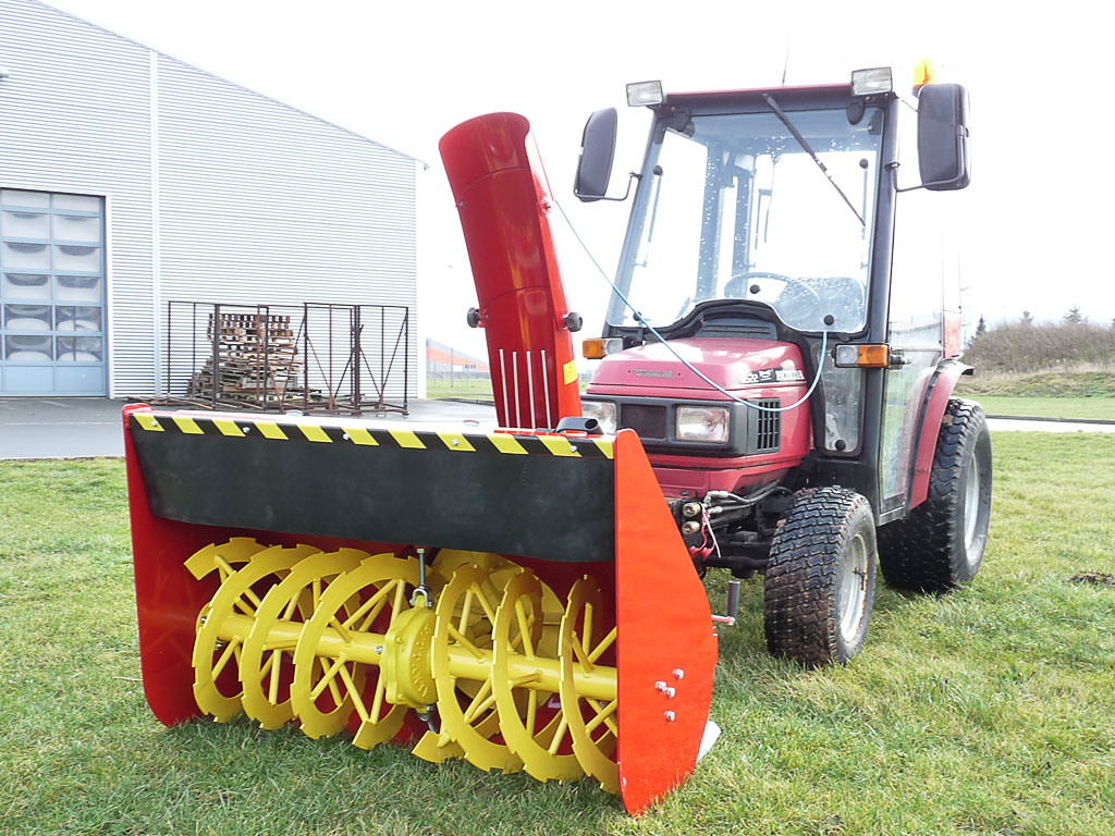 schneefraese-traktor-doppelstufe-01