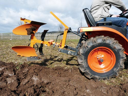 anbaugeraete-traktoren-pfluege-drehpfluege-einschar-drehpflug-25-cm-mit-rad-kokotech-_10