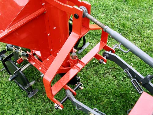 anbaugeraete-traktoren-kartoffelleger-kartoffellegemaschine-einreihig-kokotech-_2