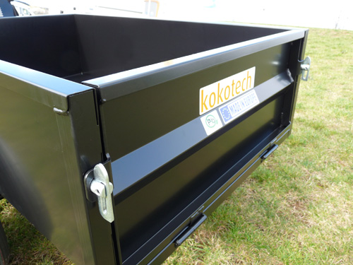 anbaugeraete-rasentraktor-anhaenger-300-kg-kippbar-schwarz-kokotech-_5