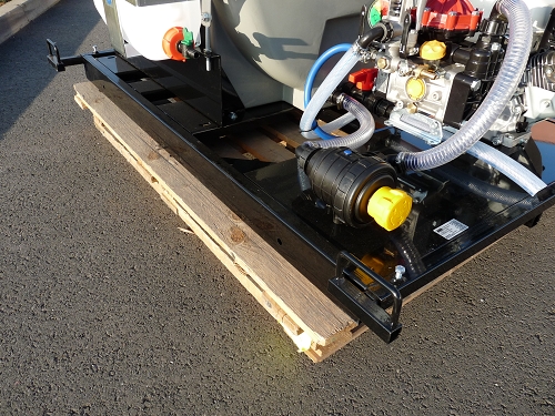 aufbauspritzen-aufbauspritze-mit-300-liter-tank-kokotech-_10